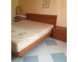 Giường gỗ cũ giá rẻ